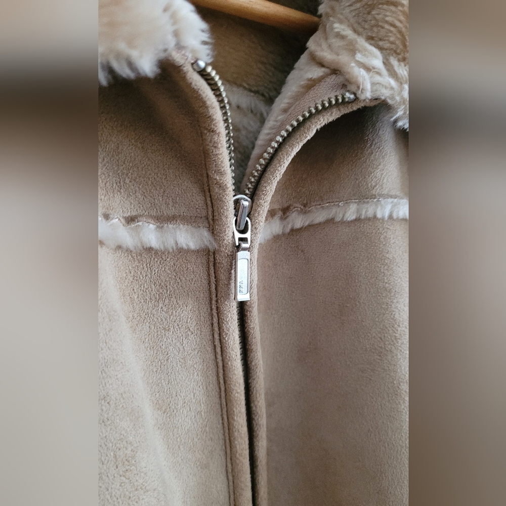 Liz Claiborne Heavy Faux Suede & Faux Fur Lined Shearling Jacket, Women's XL Tan - Picture 6 of 13